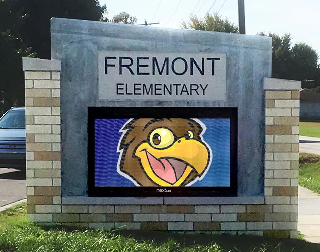 FLEX outdoor LED sign at Fremont Elementary School in Springfield, MO.
