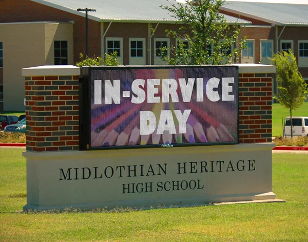 FLEX outdoor LED sign at Heritage High School in Midlothian, TX.
