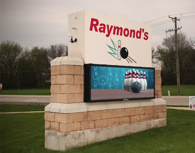 FLEX outdoor LED sign at Raymond's Bowl in Johnsburg, IL.