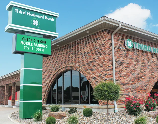 FLEX outdoor LED sign at Third National Bank in Sedalia, MO.