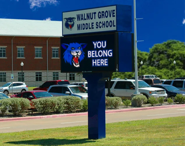 FLEX outdoor LED sign at Walnut Grove Middle School in Midlothian, TX.