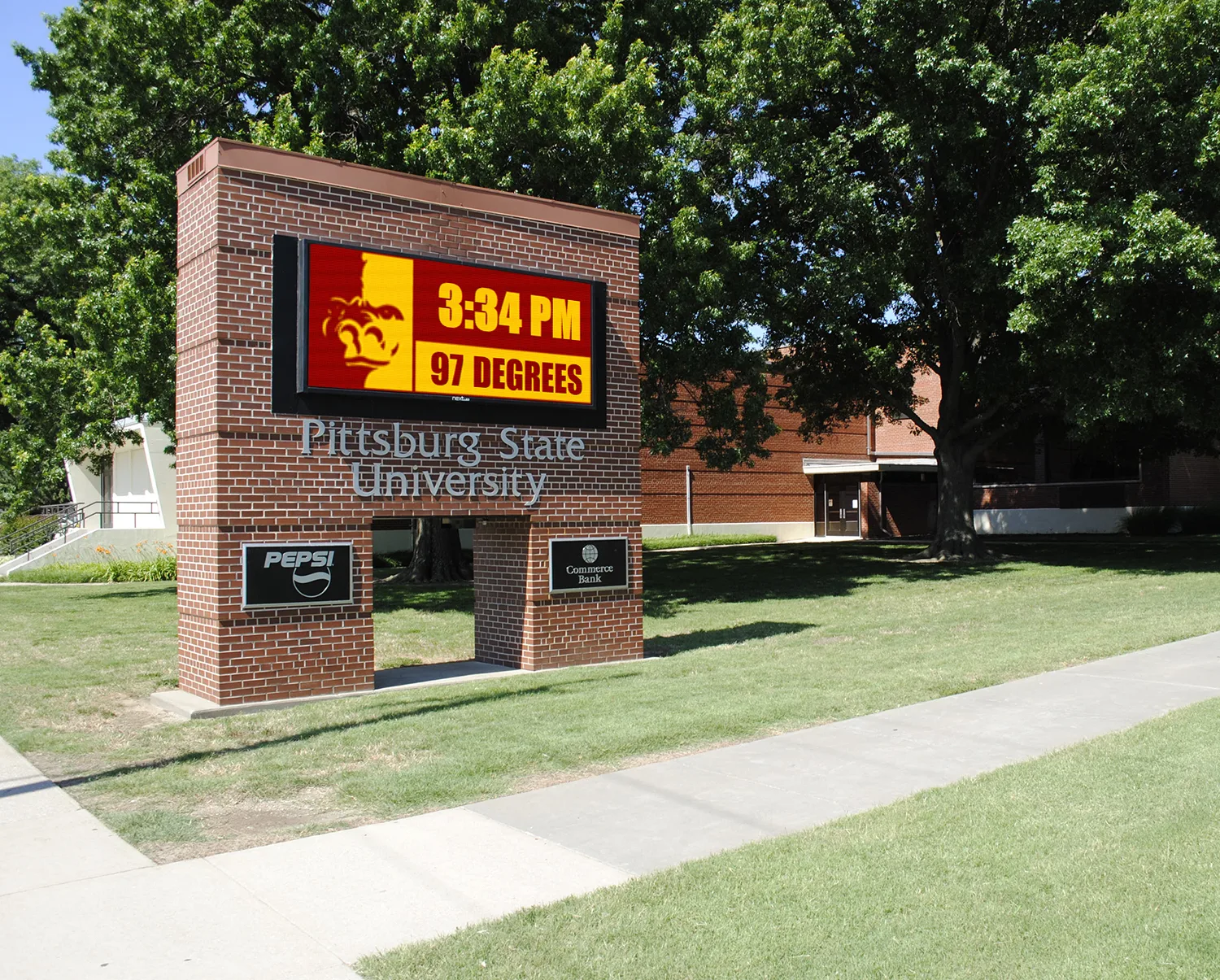 Digital LED Signs for Colleges & Universities - Pittsburg State University.