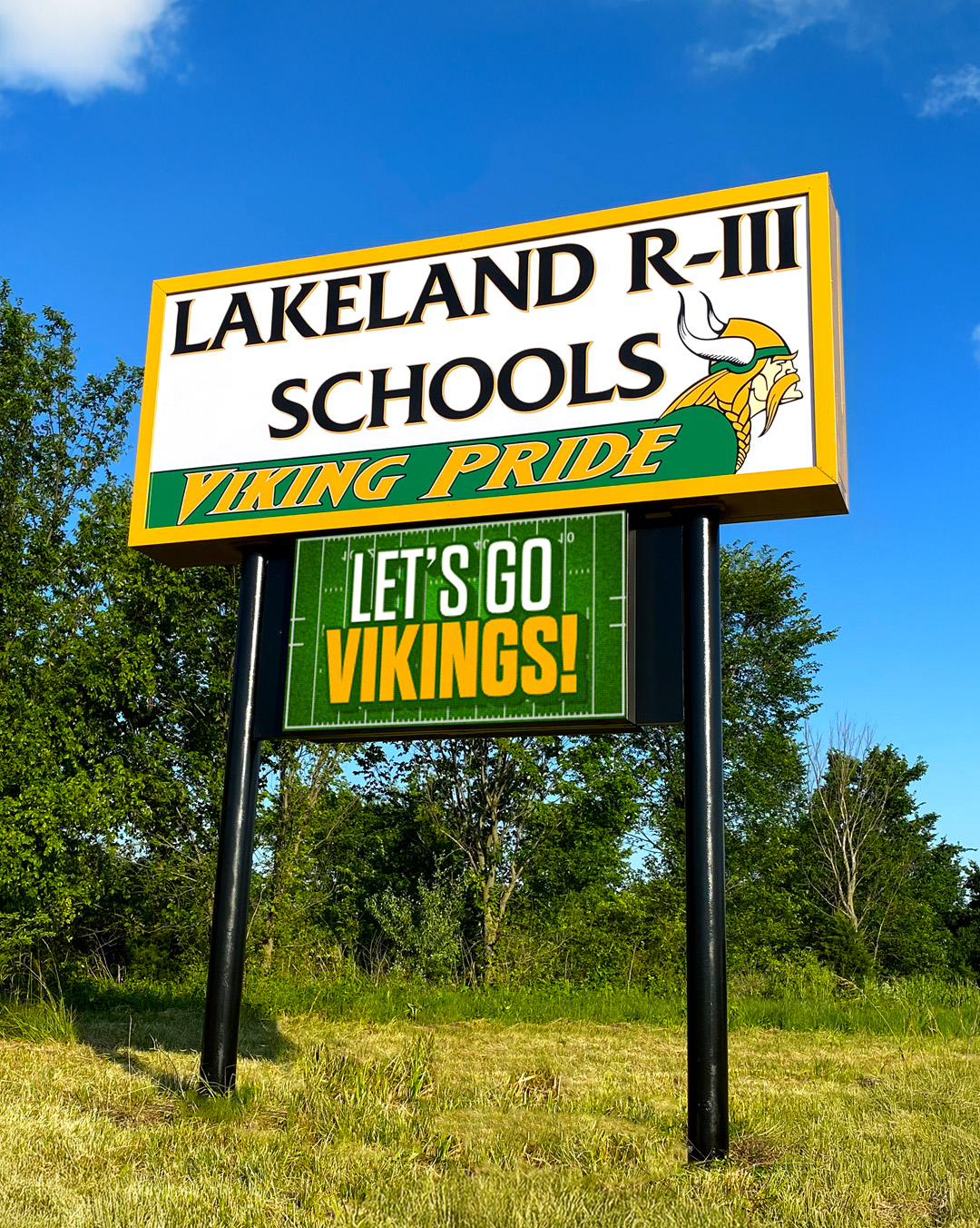 ONYX full color outdoor LED sign at Lakeland R-III Schools