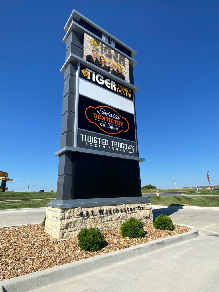 ONYX full color outdoor LED sign at Tiger Family Dental - Sedalia MO